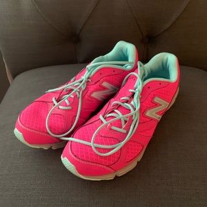 Women’s New Balance Shoes - Size 7.5
